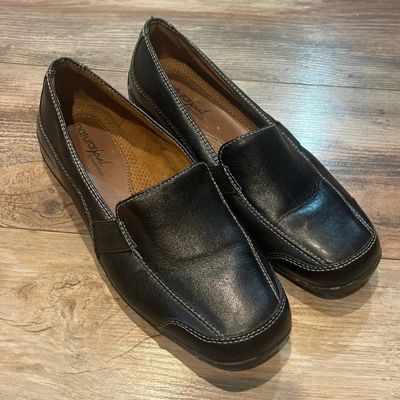 Naturalizer Size 8.5 Slip On Mule Loafer Black Upper Leather Natural Soul EUC - Picture 1 of 6